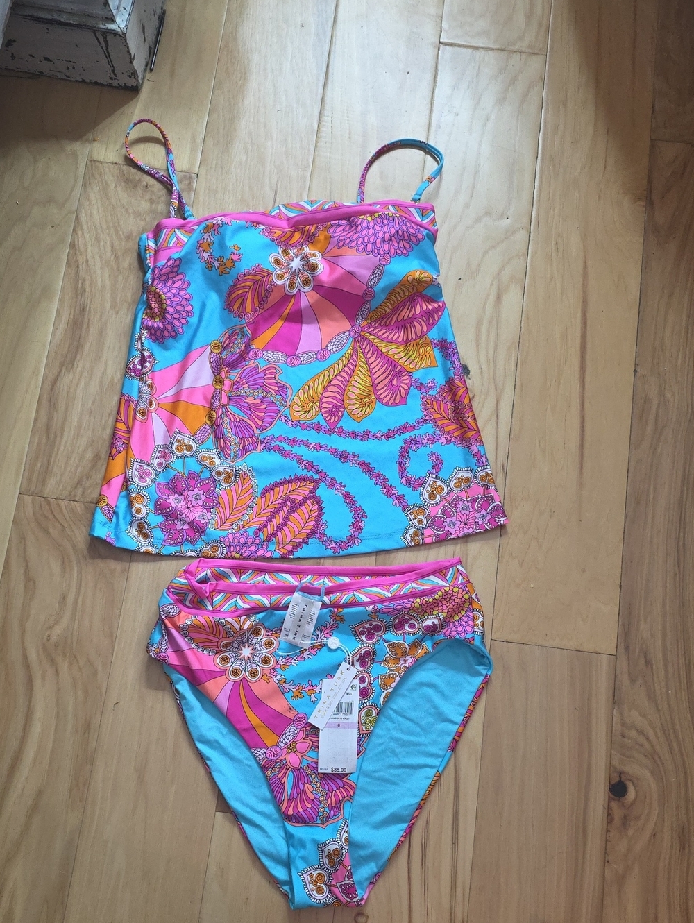 Womans Trina Turk Two-Piece Floral Tankini Swim Set in Turquoise & Pink